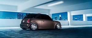 Превью обои mini cooper, вид сбоку, парковка