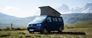 Превью обои минивэн, volkswagen multivan, volkswagen, автобус, горы, путешествие