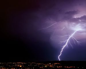 Превью обои молния, гроза, небо, ночь, город