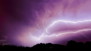 Превью обои молния, гроза, небо, деревья, фиолетовый, темный