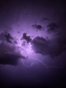 Превью обои молния, гроза, облака, фиолетовый