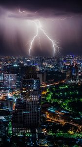 Превью обои молния, ночной город, огни города, пасмурно, бангкок, таиланд