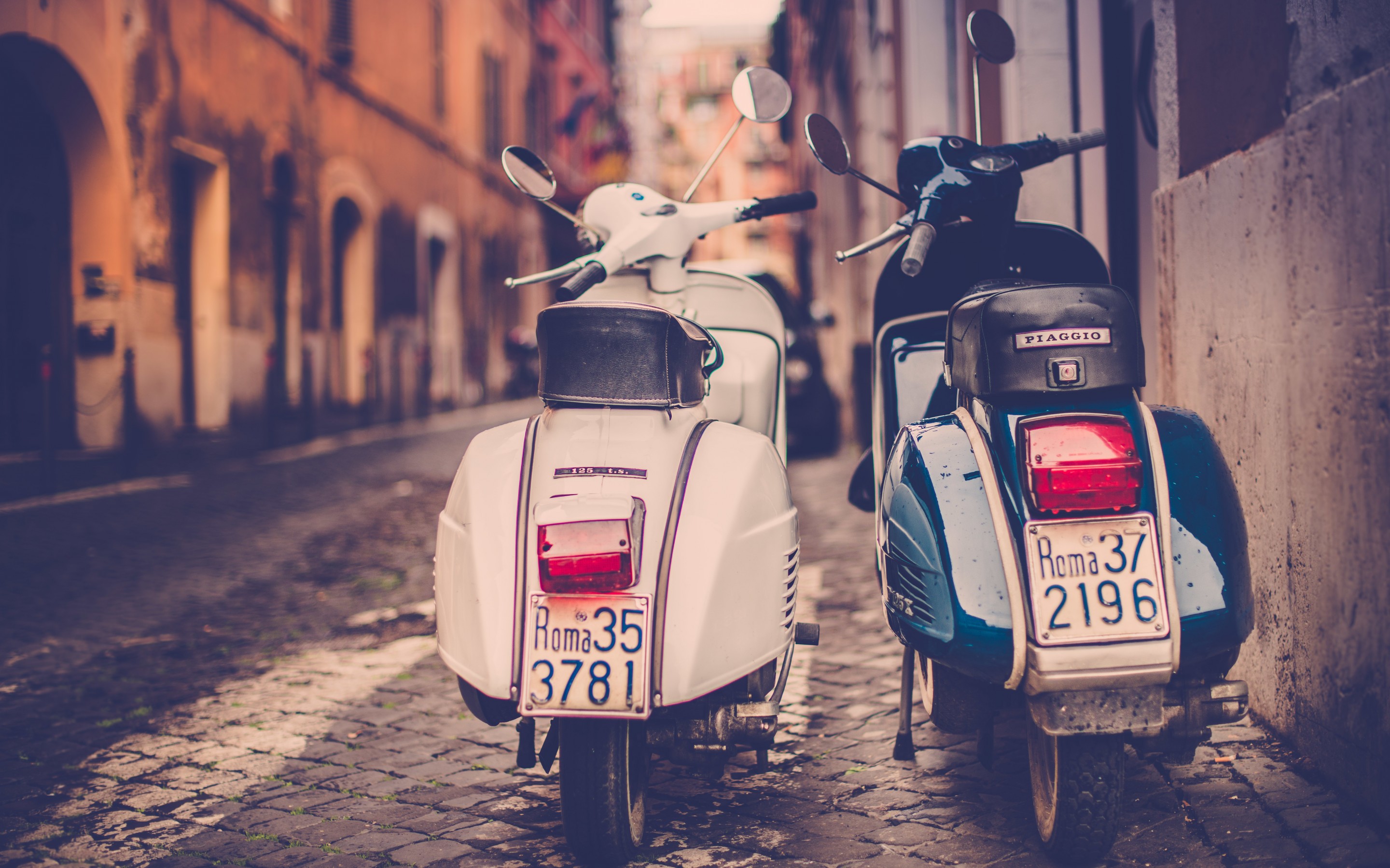 Итальянский мотороллер Vespa