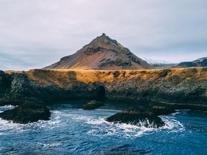 Превью обои море, берег, холм, вода, скалы