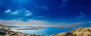 Превью обои море, берег, камни, солнце, небо, горизонт, природа