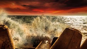 Превью обои море, брызги, камни, природа