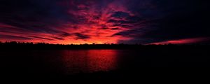 Превью обои море, деревья, закат, темный