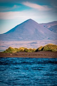 Превью обои море, гора, деревья, остров