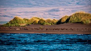 Превью обои море, гора, деревья, остров