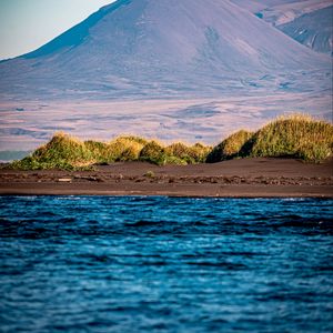 Превью обои море, гора, деревья, остров