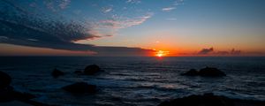 Превью обои море, горизонт, солнце, закат, облака, пейзаж, темный