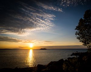 Превью обои море, горизонт, темный, закат