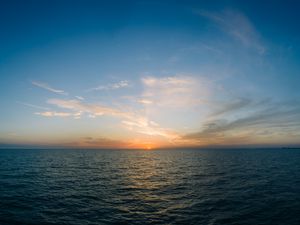 Превью обои море, горизонт, закат, облака, небо