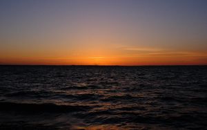 Превью обои море, горизонт, закат, небо, темный, ночь