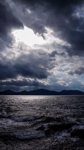 Превью обои море, горы, облака, свет, природа