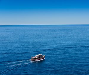 Превью обои море, корабль, горизонт, рябь, вода