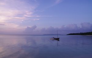 Превью обои море, лодка, одинокий, горизонт, закат