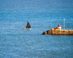 Превью обои море, лодка, парус, минимализм