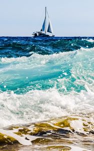 Превью обои море, лодка, прибой, пена