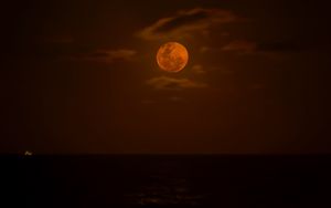 Превью обои море, луна, ночь, темный, темнота