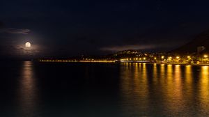 Превью обои море, луна, ночь, огни