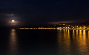Превью обои море, луна, ночь, огни