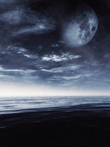 Превью обои море, мрачный, горизонт, пелена, фотошоп, луна
