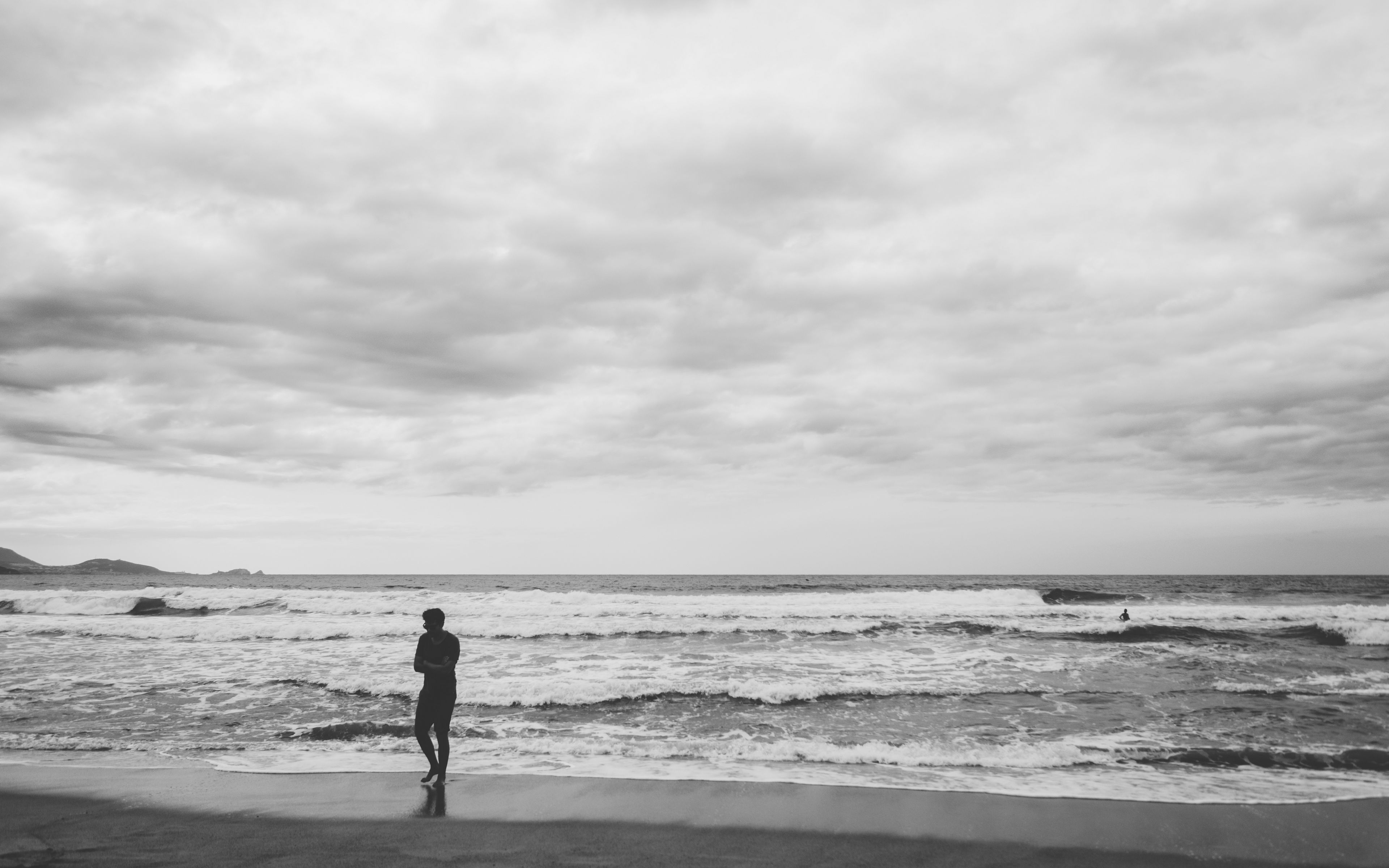Одиночество на берегу моря
