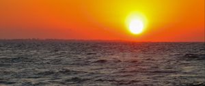 Превью обои море, океан, волны, солнце, закат