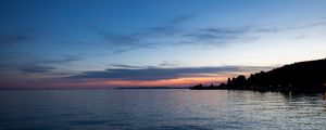 Превью обои море, остров, силуэт, сумерки