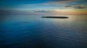 Превью обои море, остров, вечер, природа