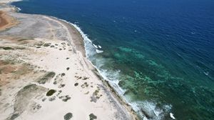 Превью обои море, пейзаж, берег, пляж, природа