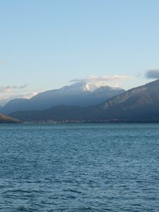 Превью обои море, пейзаж, горы, облака, вершины