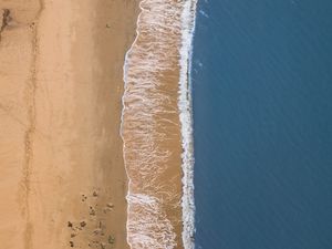 Превью обои море, пляж, вид сверху, волна, прибой, песок