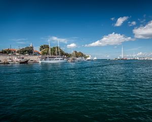 Превью обои море, причал, лодки, вода