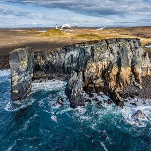 Превью обои море, скала, камни, маяк, природа