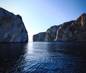 Превью обои море, скалы, утес, берег, вода