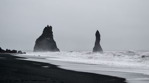 Превью обои море, скалы, волны, чб