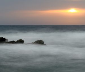 Превью обои море, туман, пелена, камни