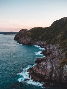 Превью обои море, утес, вид сверху, скалы, вода