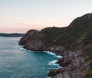 Превью обои море, утес, вид сверху, скалы, вода