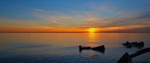 Превью обои море, вода, горизонт, закат, темный