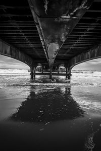 Превью обои море, вода, мост, чб