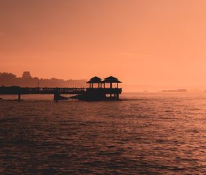 Превью обои море, вода, пирс, беседки, закат