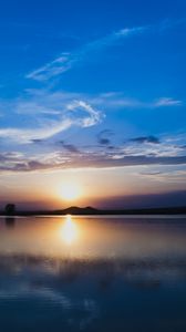 Превью обои море, вода, солнце, отражение, сумерки