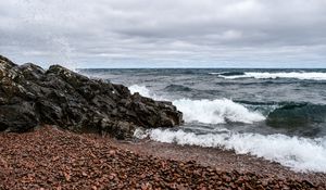 Превью обои море, волны, берег, галька, камни, природа