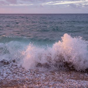 Превью обои море, волны, брызги, вода, всплеск, берег