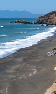 Превью обои море, волны, гора, пляж, пейзаж