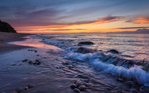 Превью обои море, волны, камни, закат