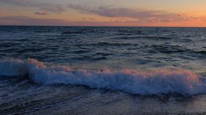 Превью обои море, волны, пена, горизонт